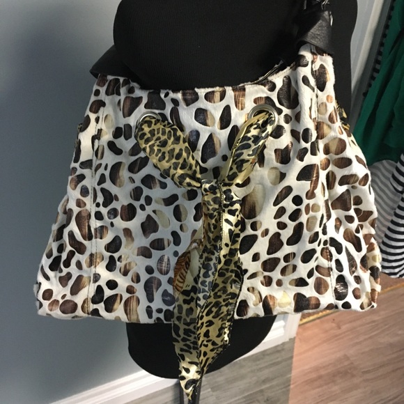 - Unique White Faux Fur Animal Print Purse - Picture 2 of 5